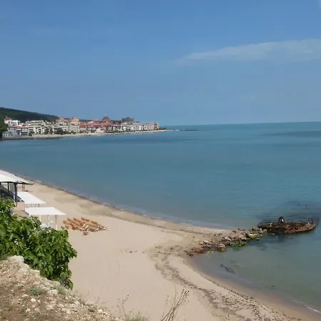 Lägenhet Panoramic Sea View Crown, Pools And Beach,