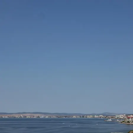 Panoramic Sea View Crown, Pools And Beach, Lägenhet